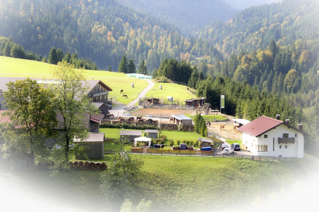 Hotel Reiterhof Berggut Gaicht Nesselwängle Exterior foto